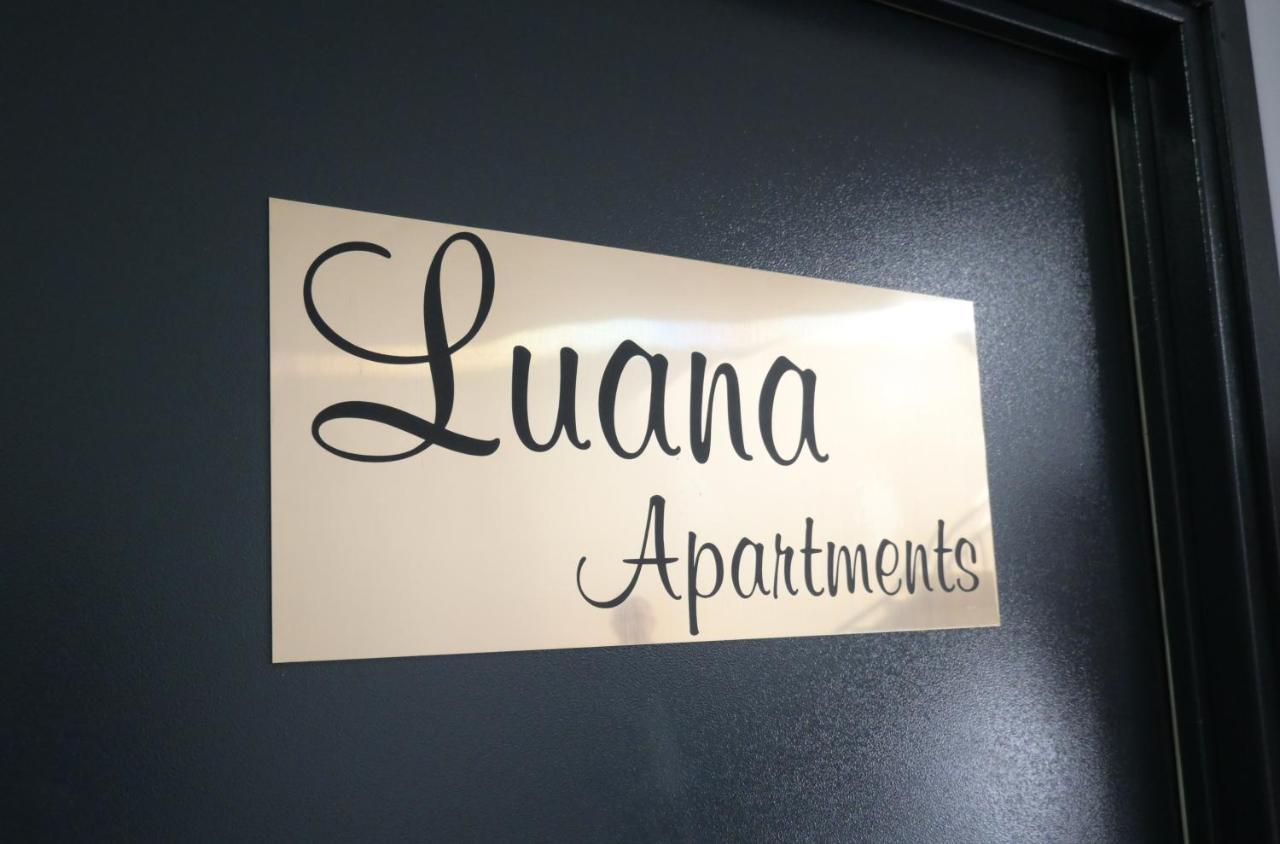 Luana Airport Apartments #4 Otopeni Eksteriør bilde
