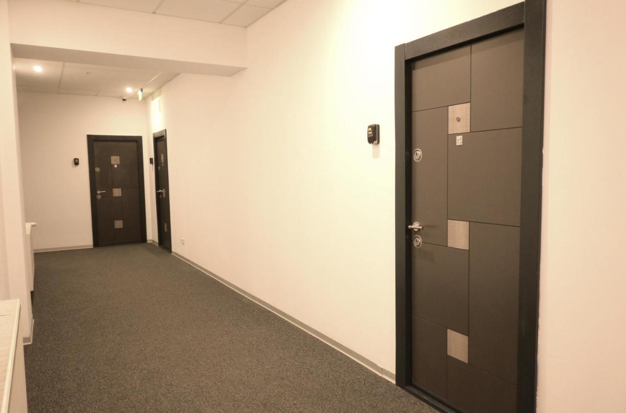 Luana Airport Apartments #4 Otopeni Eksteriør bilde